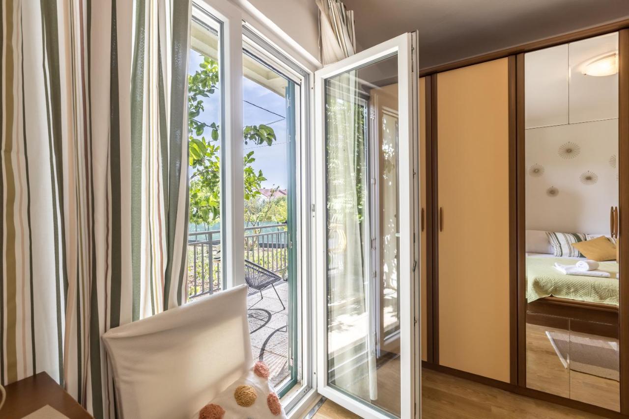 Citrus Accommodation Каштела Экстерьер фото