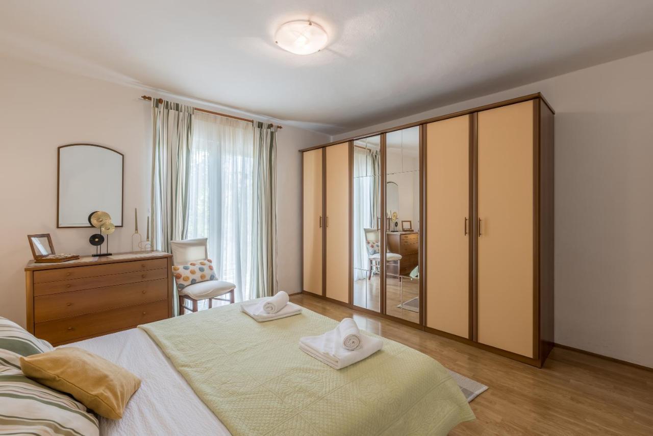 Citrus Accommodation Каштела Экстерьер фото