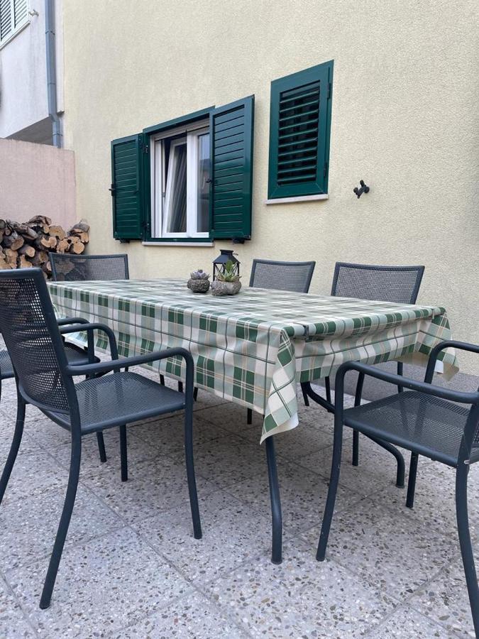 Citrus Accommodation Каштела Экстерьер фото